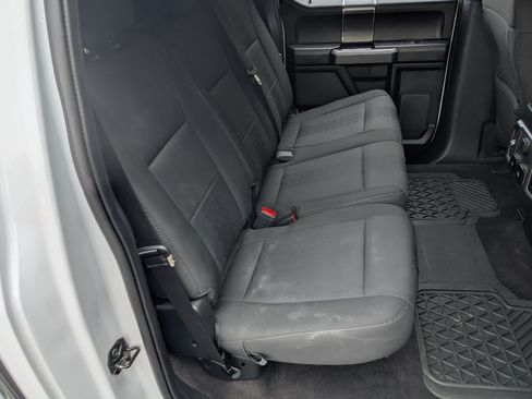 Used 2020 Ford F150 XLT w/ Equipment Group 302A Luxury AWD/4WD image 19