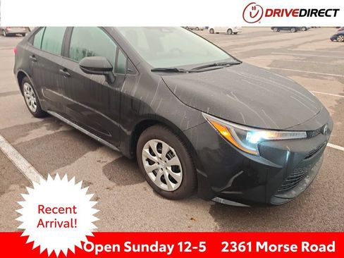 Used 2026 Toyota Corolla LE FWD image 1