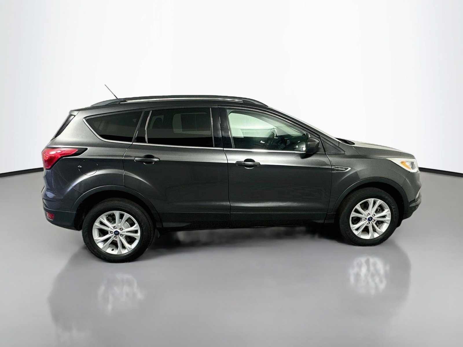 Used 2019 Ford Escape SEL AWD/4WD image 8