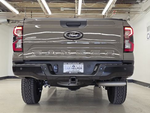 Used 2025 Ford Ranger Lariat w/ Black Appearance Package AWD/4WD image 10