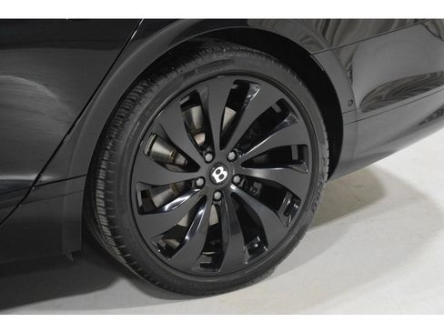 Certified 2023 Bentley Flying Spur Azure AWD/4WD image 18