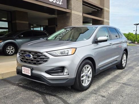 Used 2021 Ford Edge SEL w/ Convenience Package AWD/4WD image 3