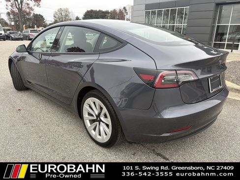 Used 2021 Tesla Model 3 Long Range image 3
