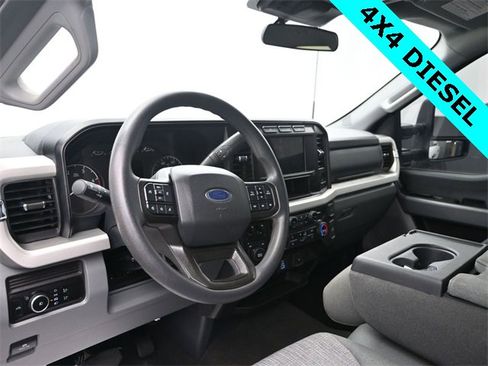 Used 2024 Ford F250 XLT image 7