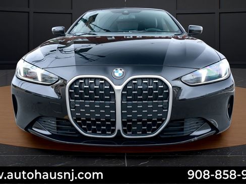 Used 2025 BMW 430i Convertible w/ Premium Package RWD image 3