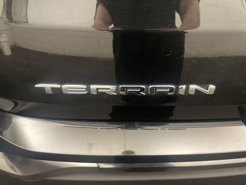 Used 2024 GMC Terrain AT4 w/ GMC Pro Grade Package AWD/4WD image 26