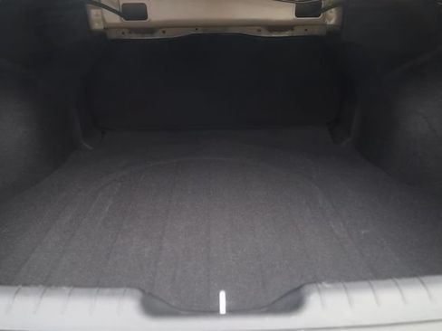 Used 2025 Hyundai Elantra Sport FWD image 21