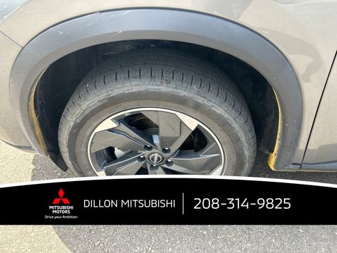 Used 2025 Nissan Rogue SV AWD/4WD image 30