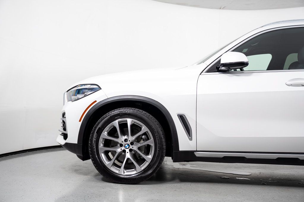 Used 2020 BMW X5 xDrive40i w/ Convenience Package AWD/4WD image 14