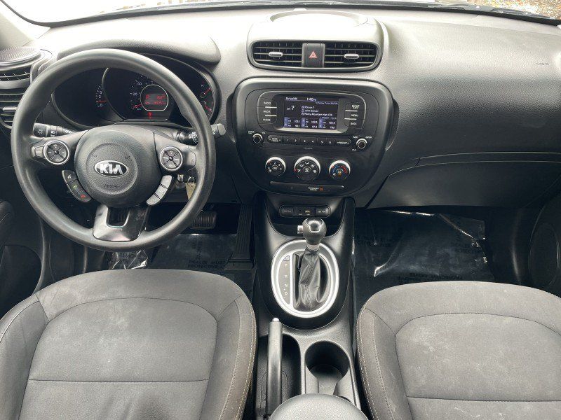 Used 2018 Kia Soul FWD image 13