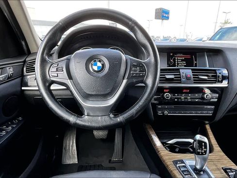 Used 2017 BMW X3 sDrive28i image 5