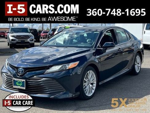 Used 2018 Toyota Camry XLE w/ Audio Package FWD image 1