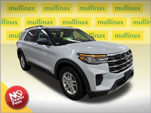 New 2026 Ford Explorer Active RWD image 1