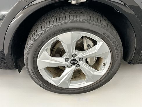 Used 2023 Audi Q5 2.0T Premium Plus w/ Premium Plus Package AWD/4WD image 11