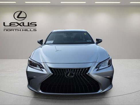 Certified 2025 Lexus ES 300h w/ Premium Package image 2