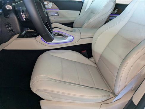 New 2026 Mercedes-Benz GLS 450 4MATIC image 4