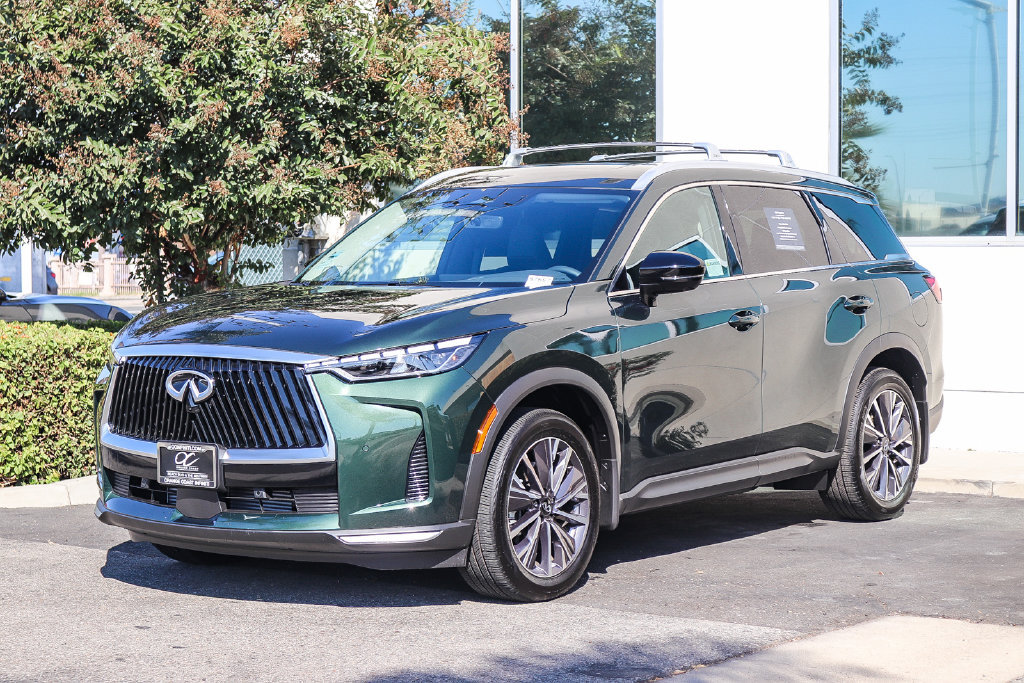 Certified 2027 INFINITI QX60 Luxe w/ Family Package FWD image 3