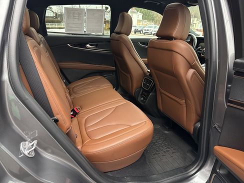 Used 2023 Lincoln Nautilus Reserve image 24