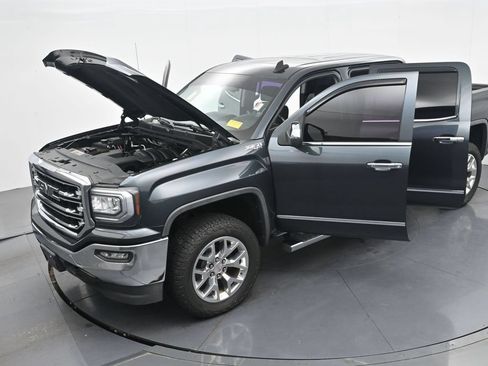 Used 2017 GMC Sierra 1500 SLT w/ SLT Premium Package AWD/4WD image 38