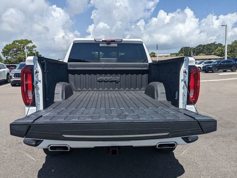 Used 2023 GMC Sierra 1500 AT4 w/ AT4 Premium Package image 13