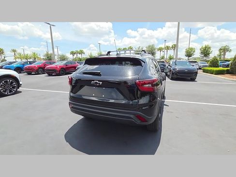 New 2026 Chevrolet Trax LT w/ Driver Confidence Package FWD image 18