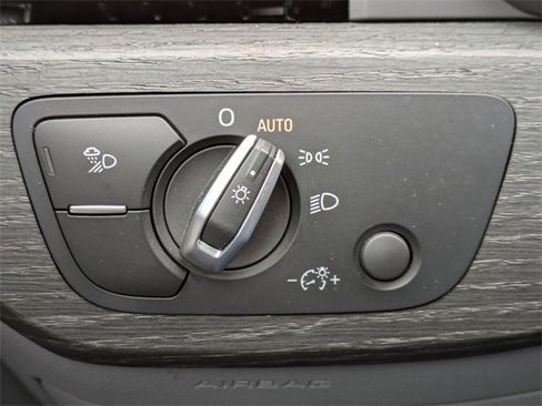 Used 2023 Audi A4 2.0T Premium Plus image 24