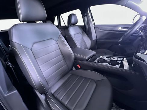 New 2026 Volkswagen Atlas Cross Sport SEL R-Line image 28