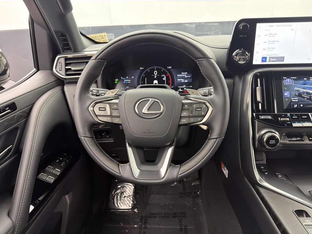 Used 2026 Lexus LX 700h Luxury AWD/4WD image 9