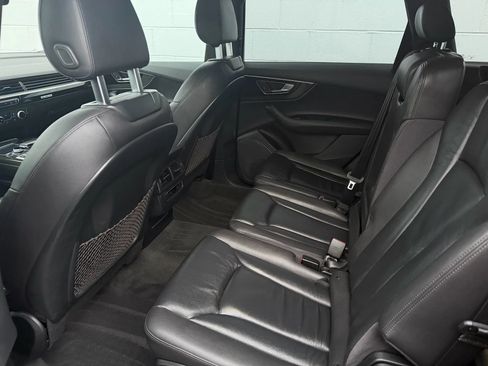 Used 2017 Audi Q7 3.0T Premium Plus w/ Premium Plus Package image 17