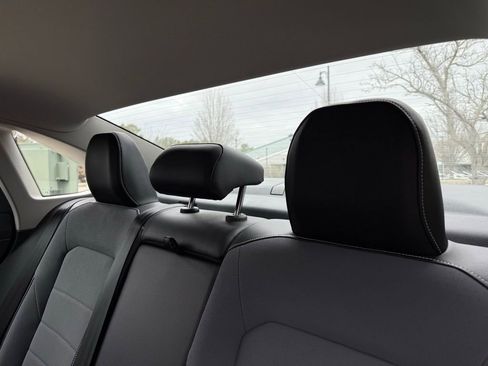 New 2026 Volkswagen Jetta SE FWD image 19