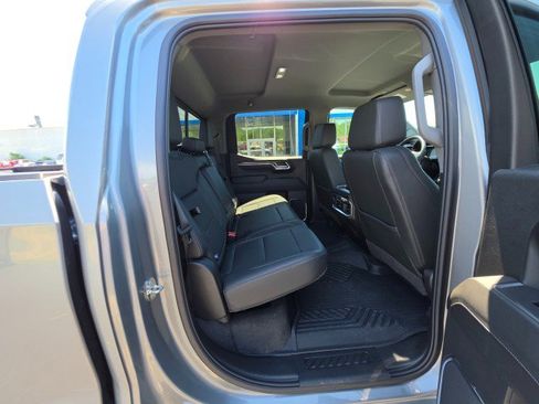 Used 2024 Chevrolet Silverado 1500 LTZ AWD/4WD image 19