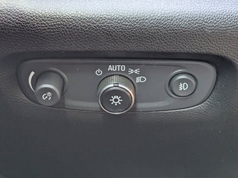 Used 2019 Chevrolet Traverse LT w/ LT Premium Package FWD image 19