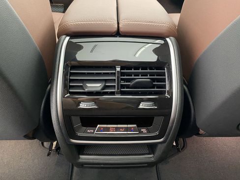 Used 2026 BMW X5 xDrive50e w/ Premium Package image 29