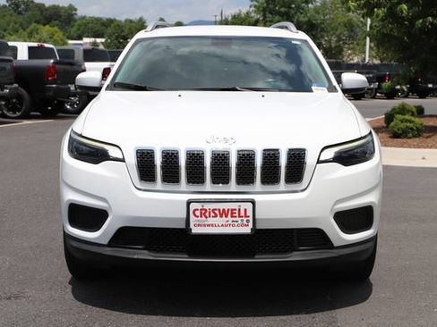 Used 2020 Jeep Cherokee Latitude w/ Cold Weather Group AWD/4WD image 5