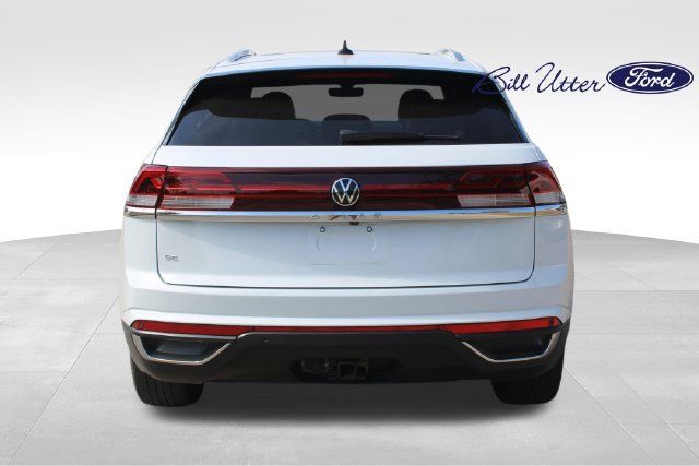 Used 2024 Volkswagen Atlas Cross Sport SE AWD/4WD image 6