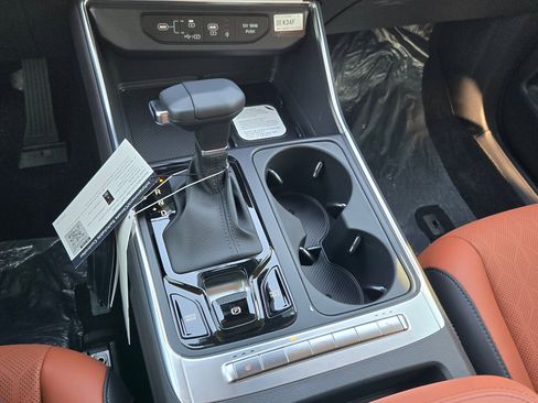 New 2026 Kia Carnival EX image 32