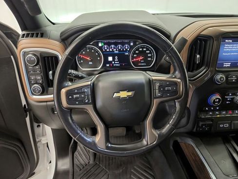 Used 2022 Chevrolet Silverado 1500 High Country w/ Technology Package AWD/4WD image 21