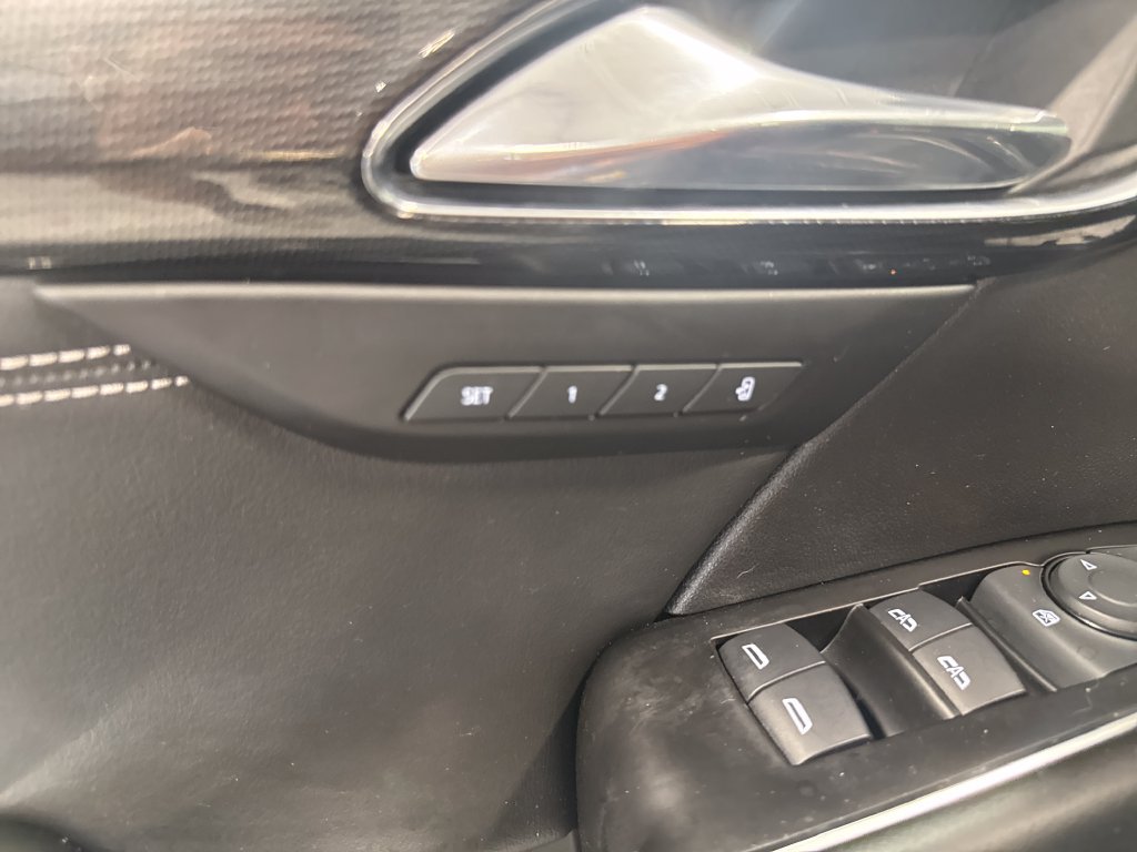 Used 2023 Buick Envision Essence w/ Sport Touring Package FWD image 33