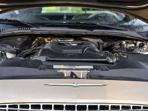 Used 2005 Ford Thunderbird RWD image 17