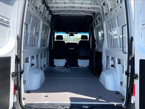 New 2025 Mercedes-Benz Sprinter 2500 image 10