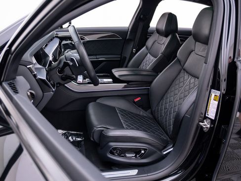 Used 2023 Audi S8 w/ S8 Executive Package AWD/4WD image 16