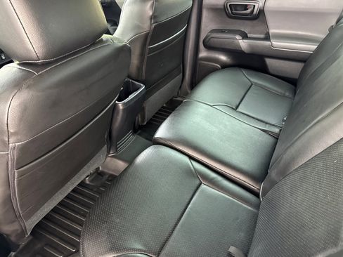 Used 2018 Toyota Tacoma SR image 15