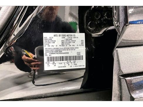 Used 2025 Ford Explorer ST image 34