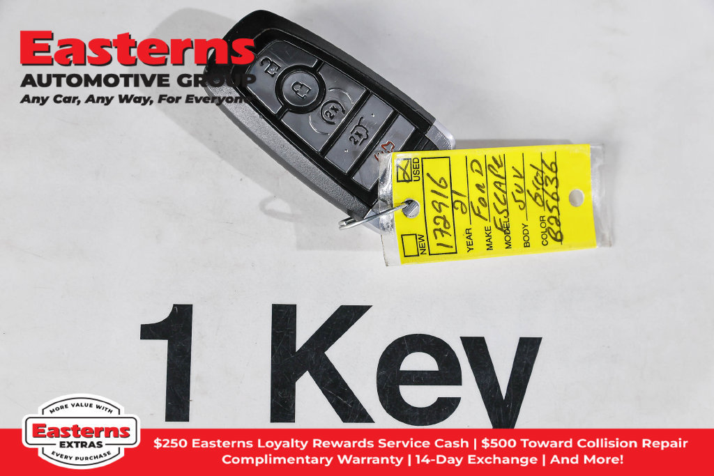 Used 2021 Ford Escape Titanium AWD/4WD image 28