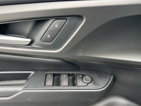 New 2026 Chevrolet Equinox EV LT image 12