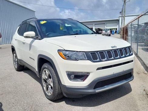 Used 2018 Jeep Compass Limited w/ Navigation Group AWD/4WD image 6