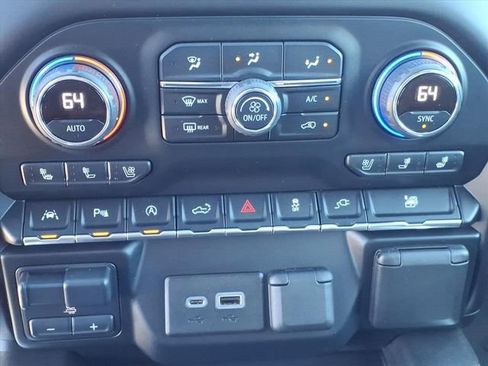 Used 2020 Chevrolet Silverado 1500 High Country w/ Technology Package image 21