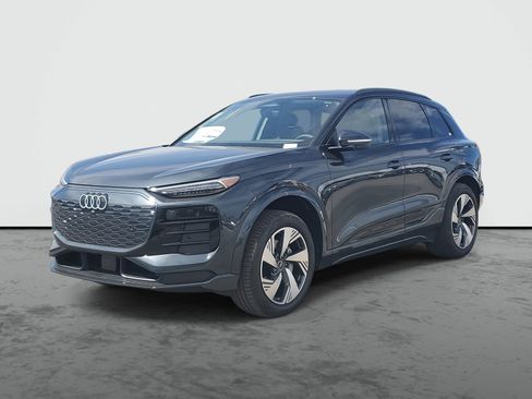 New 2025 Audi Q6 e-tron Premium Plus image 2
