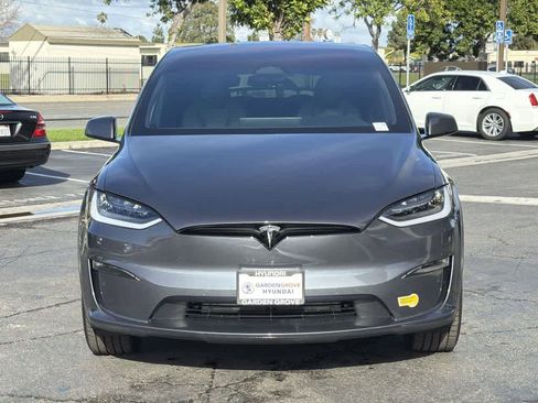 Used 2022 Tesla Model X Plaid image 2