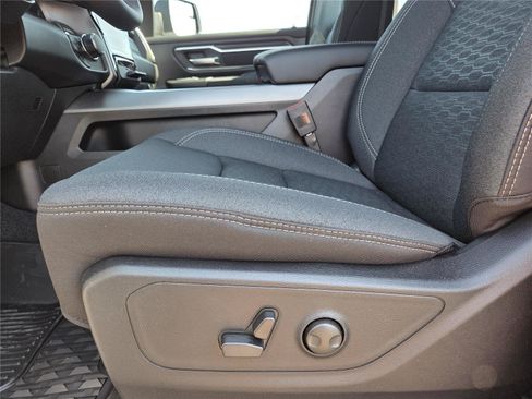 New 2026 RAM 1500 Big Horn AWD/4WD image 17
